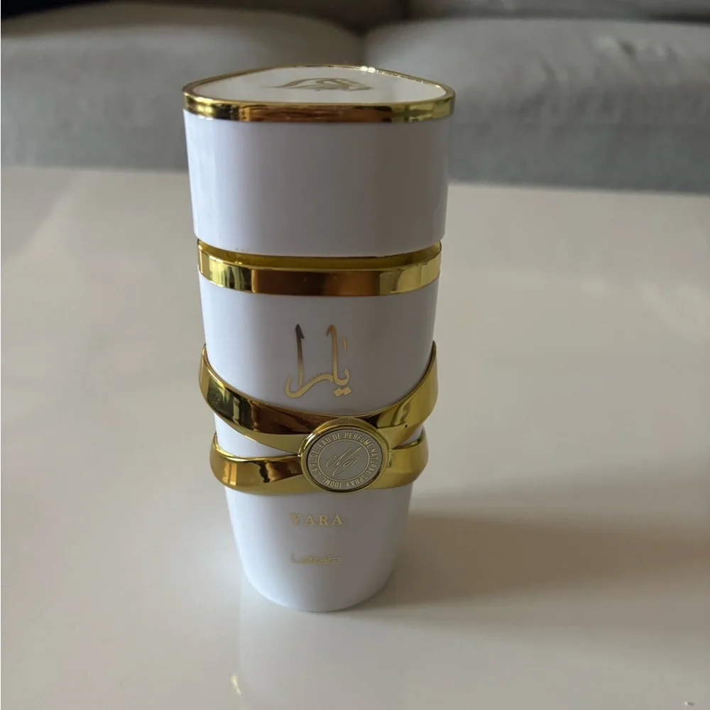 Yara Lattafa White Bottle
